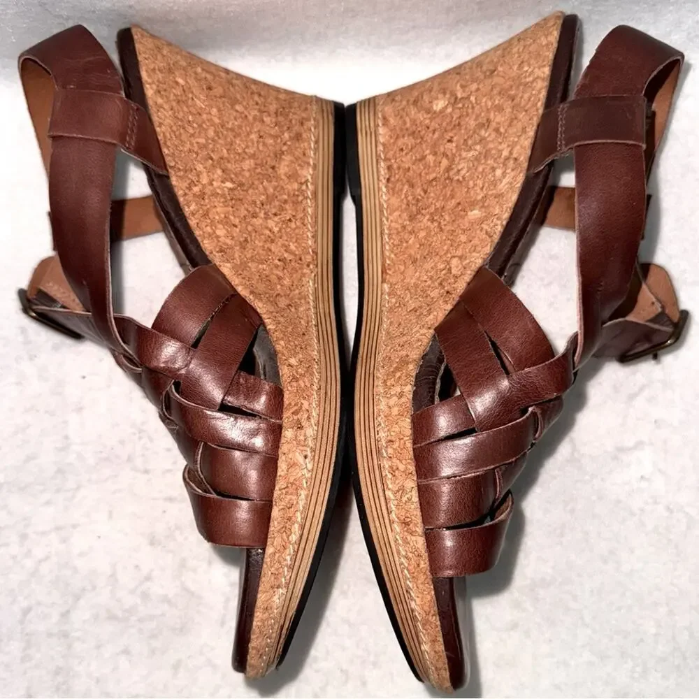 EUC Women’s Indigo by Clarks Brown Leather Slingback Wedges Cork 3.5” Heels 9.5